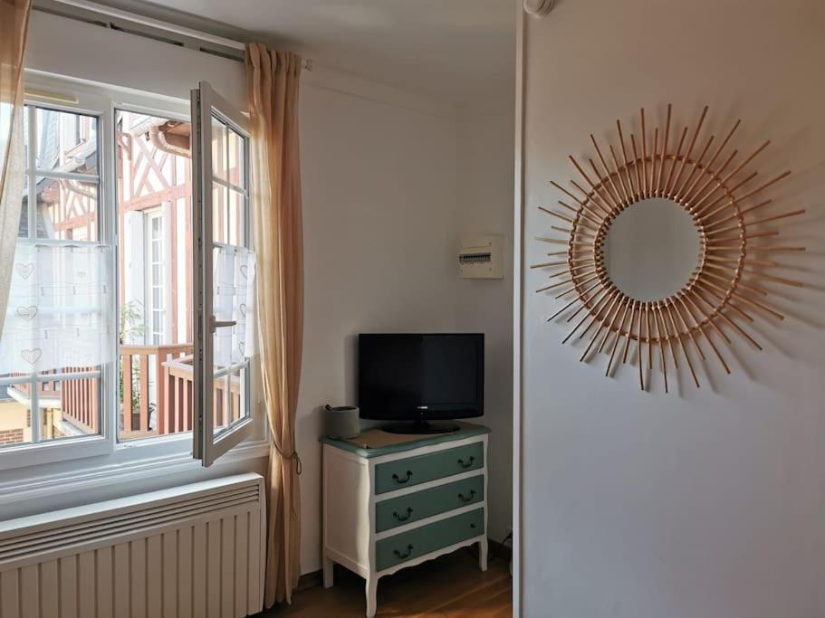 Studio Chic, Hyper Centre, 4 Minutes De La Plage Cabourg Exterior foto